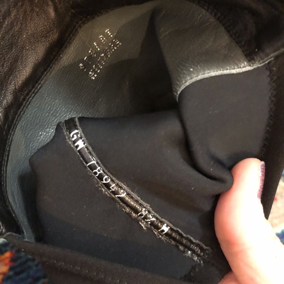 🚫SOLD🚫 Stuart Weitzman 5050 Black Nappa Boots - Picture 7 of 8